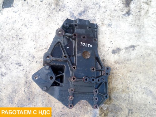 Кронштейн передней рессоры левый