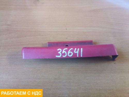 Накладка фары левая